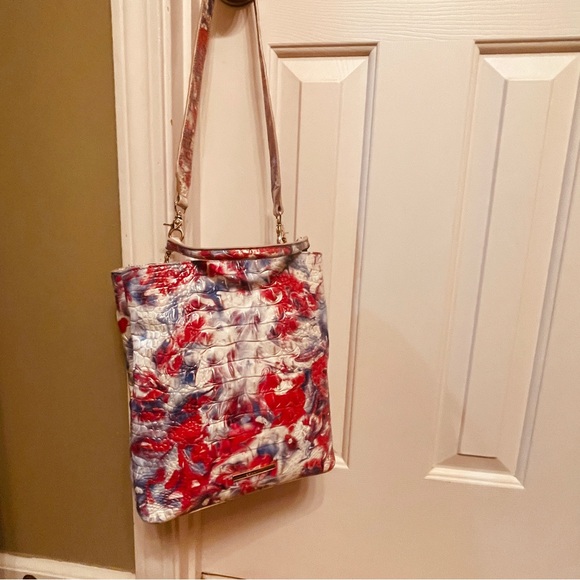 🇺🇸BEAUTIFUL BRAHMIN AMELIA BUCKET BAG in VALOR!!! - Picture 8 of 16